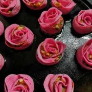 用饺子皮做玫瑰花的做法视频 用饺子皮做玫瑰花教程