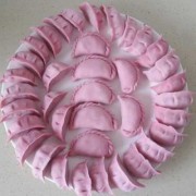 粉色饺子皮用什么做的,粉色水饺 