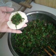 芹菜苗包饺子怎么做好吃吗图片-芹菜苗包饺子怎么做好吃吗