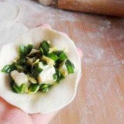 豆腐韮菜做饺子_豆腐韭菜饺子馅的做法调制