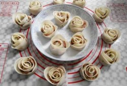 包玫瑰花饺子的方法视频-如何包玫瑰花样的饺子