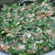 2斤韭菜要买多少饺子皮和韭菜-2斤韭菜要买多少饺子皮