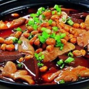  猪血肥肠饺子「猪血肥肠的做法大全家常菜」