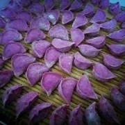 紫饺子皮的做法,紫色饺子怎么和面 