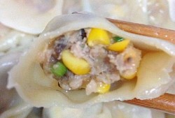 玉米香菇猪肉水饺 玉米香菇鸡蛋猪肉饺子