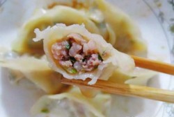 香菇猪肉砂锅水饺图片_香菇猪肉饺子的馅料如何做