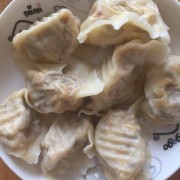 土豆虾仁香菇饺子馅的做法（土豆虾仁水饺的做法）