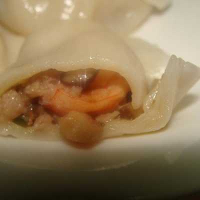 鲜虾香菇水饺的家常做法大全图片 鲜虾香菇水饺的家常做法大全  第2张