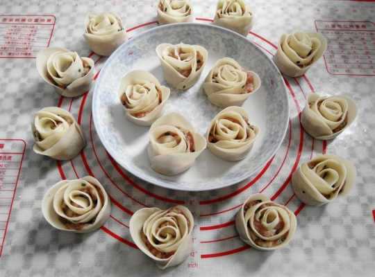 包玫瑰花饺子的方法视频-如何包玫瑰花样的饺子  第1张