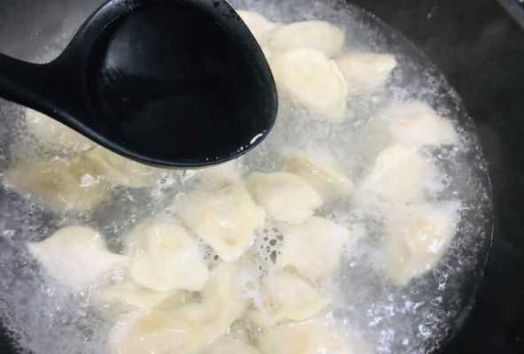 速冻水饺要煮几分钟（冻水饺的煮法）  第1张