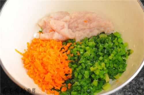  鸡肉胡萝卜圆葱能包饺子吗「鸡肉和圆葱做馅好吃吗」 第1张