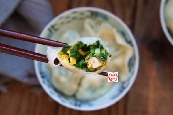  韭黄鸡肉虾仁饺子馅怎么调「鸡肉韭黄馅饺子的做法」 第2张