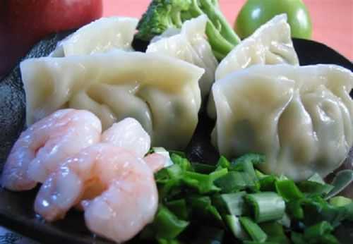 虾肉和什么蔬菜搭配做饺子最营养 虾肉跟什么搭配做饺子好吃  第1张