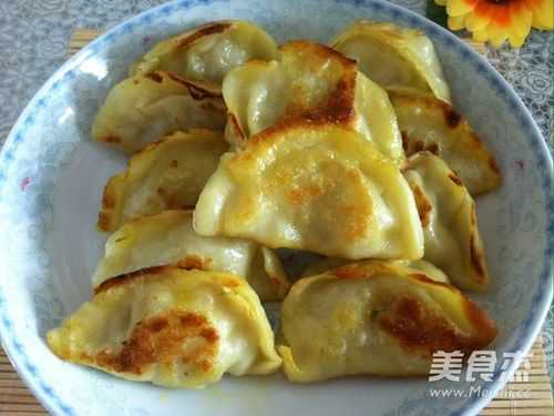  煎饺子蒸多久「煎饺蒸多长时间能熟」 第3张