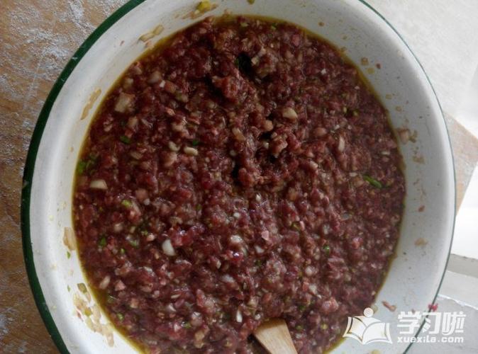 驴肉和猪肉馅饺子怎么做好吃 驴肉和猪肉怎样调馅包饺子  第3张